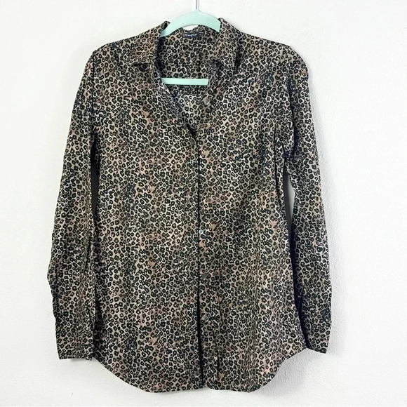J. McLaughlin Cheetah Leopard Animal Print Button Down Blouse Dress Shirt Size S - Picture 9 of 9